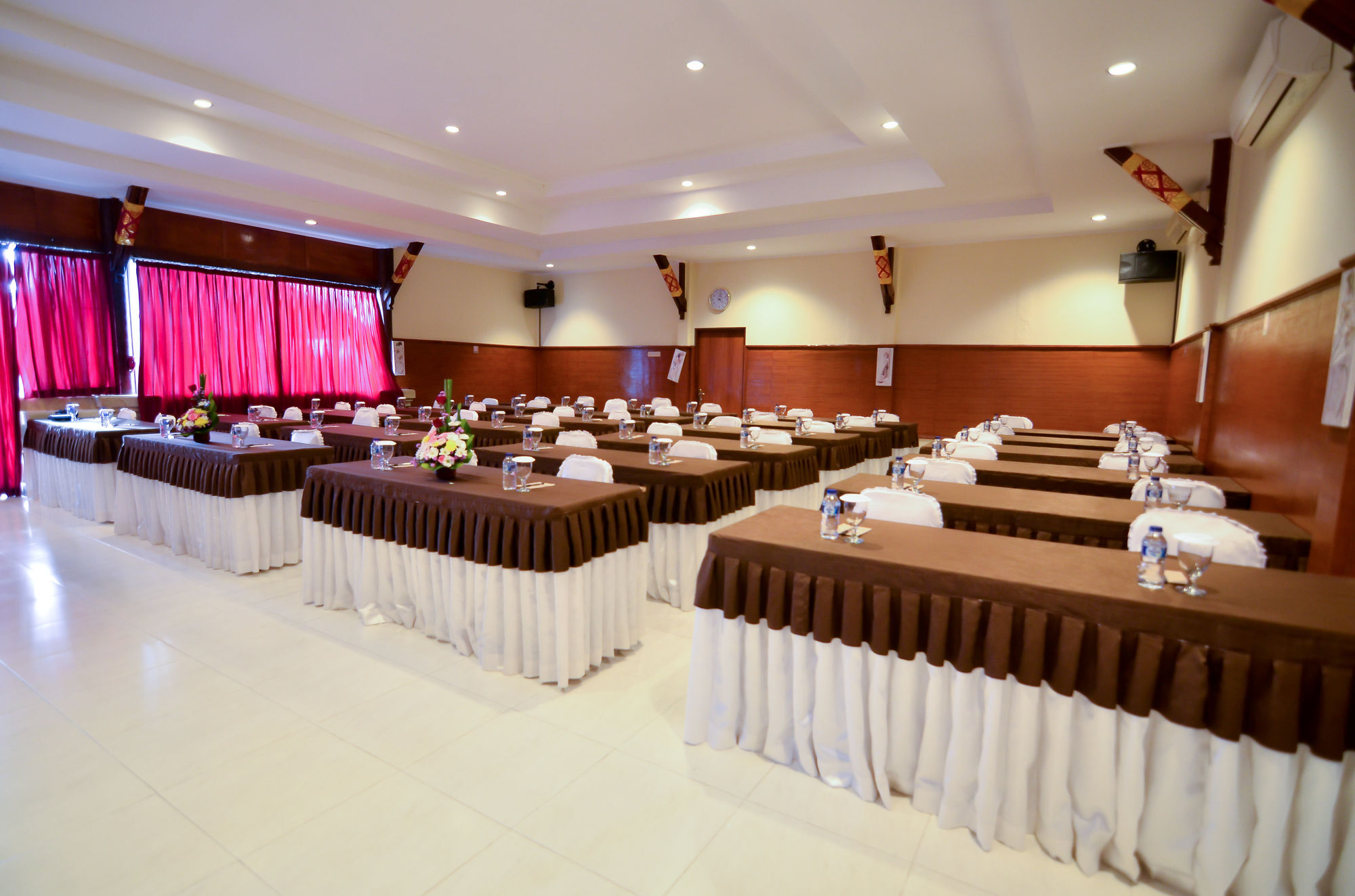 Aneka & Hotel Lovina